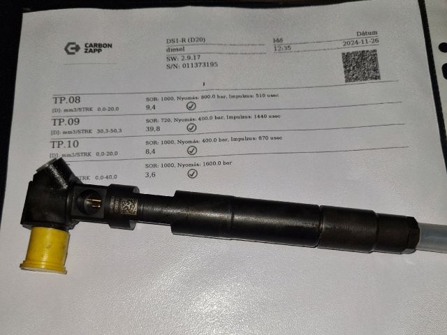 bontott MERCEDES-BENZ E-CLASS Porlasztó (1 db)