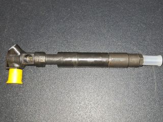 bontott MERCEDES-BENZ E-CLASS Porlasztó (1 db)