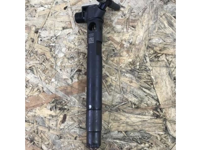 bontott MERCEDES-BENZ E-CLASS Porlasztó (1 db)