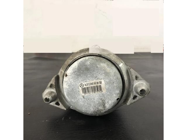 bontott MERCEDES-BENZ E-CLASS Motor Tartó Bak Jobb