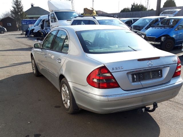 bontott MERCEDES-BENZ E-CLASS Bal hátsó Féknyereg Munkahengerrel