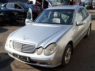 bontott MERCEDES-BENZ E-CLASS Bal hátsó Kerékagy