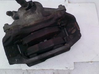 bontott MERCEDES-BENZ E-CLASS Jobb első Féknyereg Munkahengerrel