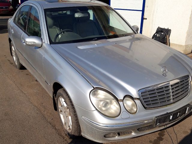 bontott MERCEDES-BENZ E-CLASS Jobb hátsó Rugó