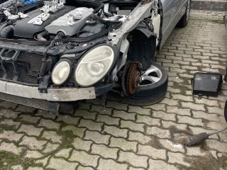 bontott MERCEDES-BENZ E-CLASS Bal első Rugó