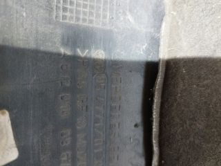 bontott MERCEDES-BENZ E-CLASS Felső Motorburkolat