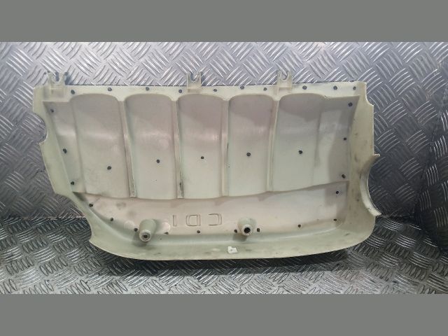 bontott MERCEDES-BENZ E-CLASS Felső Motorburkolat