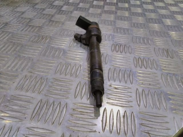 bontott MERCEDES-BENZ E-CLASS Porlasztó (1 db)