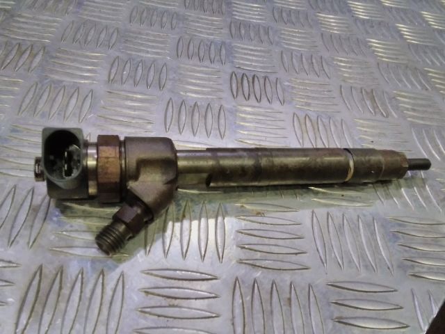 bontott MERCEDES-BENZ E-CLASS Porlasztó (1 db)