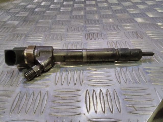 bontott MERCEDES-BENZ E-CLASS Porlasztó (1 db)