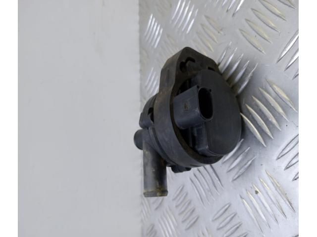 bontott MERCEDES-BENZ E-CLASS Vízpumpa