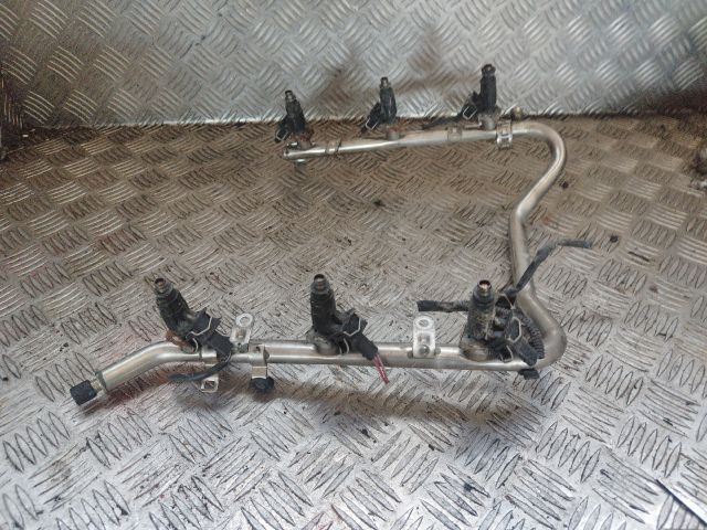 bontott MERCEDES-BENZ E-CLASS Porlasztó (1 db)