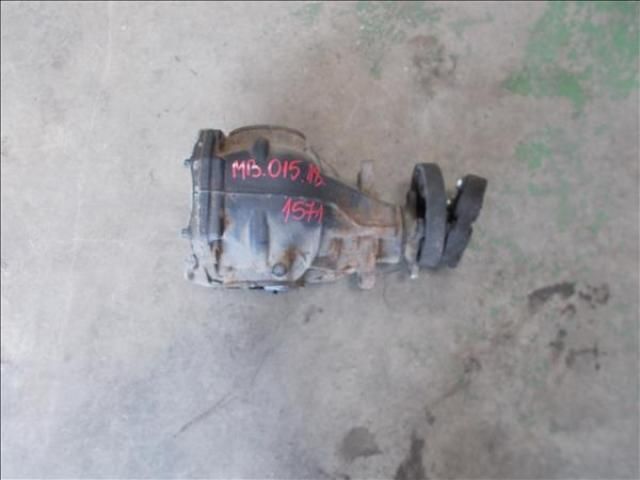 bontott MERCEDES-BENZ E-CLASS Hátsó Differenciálmű