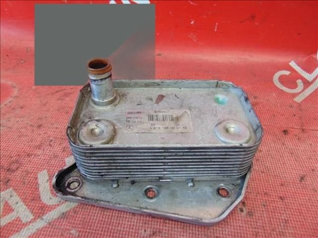 bontott MERCEDES-BENZ E-CLASS Olajhűtő