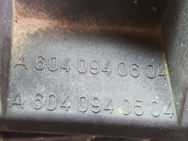 bontott MERCEDES-BENZ E-CLASS Légszűrő Ház