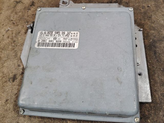 bontott MERCEDES-BENZ E-CLASS Motorvezérlő