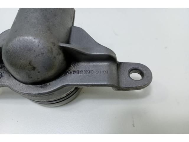 bontott MERCEDES-BENZ E-CLASS Vezérműtengely Házzal