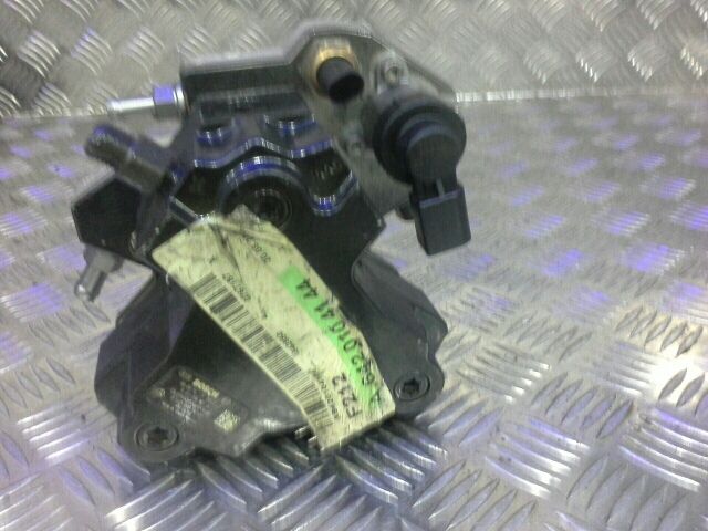 bontott MERCEDES-BENZ E-CLASS Nagynyomású Szivattyú