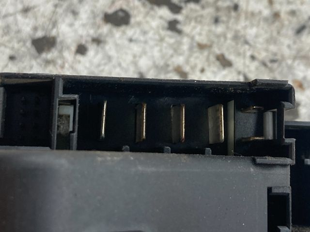 bontott MERCEDES-BENZ E-CLASS Gyújtáskapcsoló