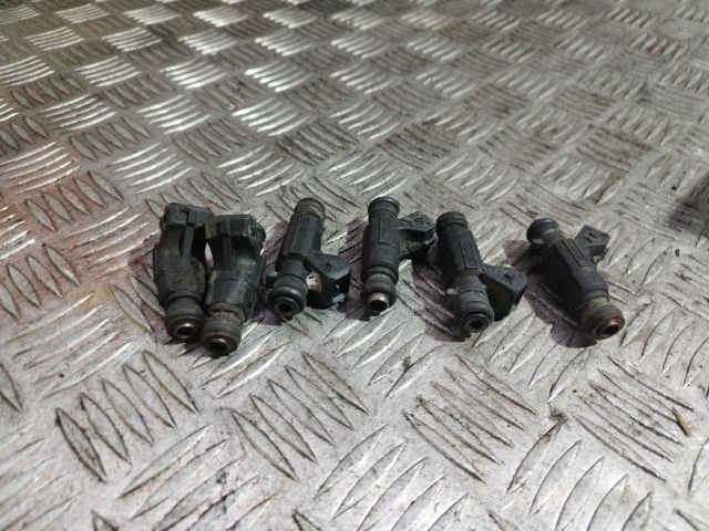 bontott MERCEDES-BENZ E-CLASS Porlasztó (1 db)