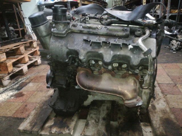 bontott MERCEDES-BENZ E-CLASS Motor (Fűzött blokk hengerfejjel)