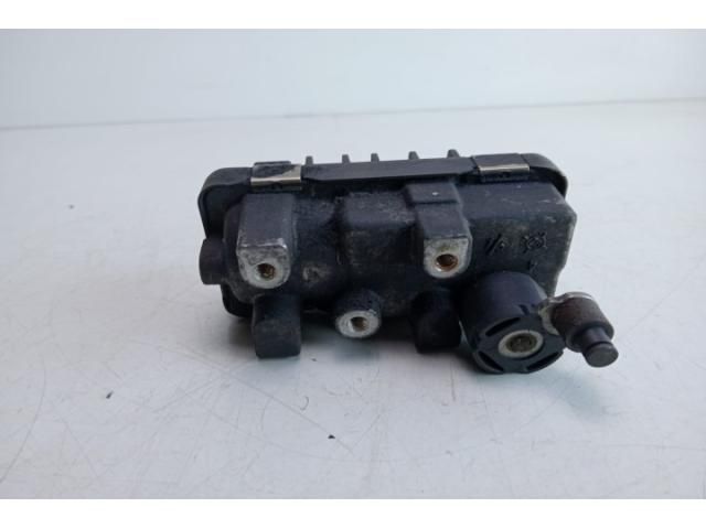 bontott MERCEDES-BENZ E-CLASS Turbó Vezérlőegység