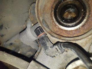 bontott MERCEDES-BENZ E-CLASS Jobb első Csonkállvány Kerékaggyal