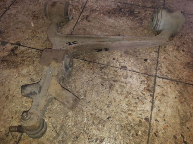 bontott MERCEDES-BENZ E-CLASS Jobb első Lengőkar