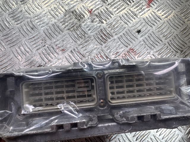 bontott MERCEDES-BENZ E-CLASS Motorvezérlő