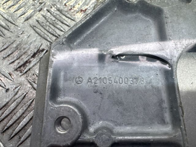 bontott MERCEDES-BENZ E-CLASS Motorvezérlő