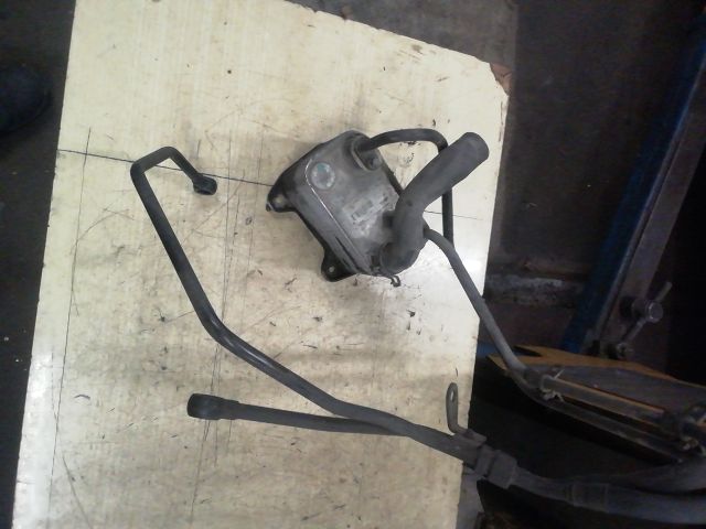 bontott MERCEDES-BENZ E-CLASS Olajhűtő