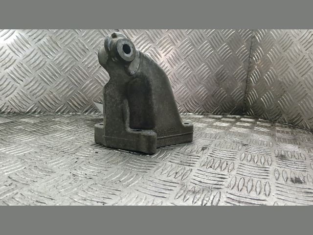 bontott MERCEDES-BENZ E-CLASS Motor Tartó Bak (Fém)