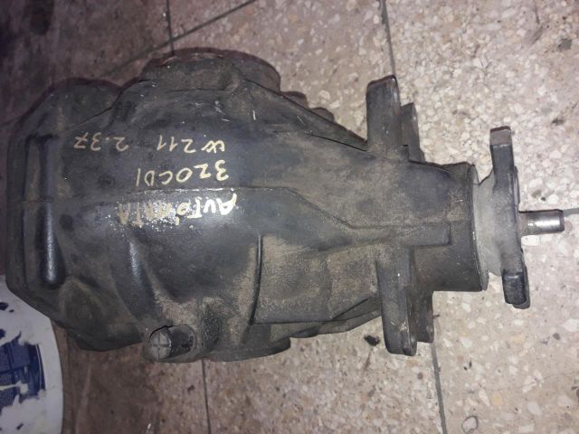 bontott MERCEDES-BENZ E-CLASS Hátsó Differenciálmű