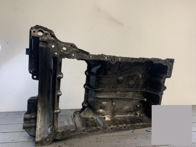 bontott MERCEDES-BENZ E-CLASS Olajteknő