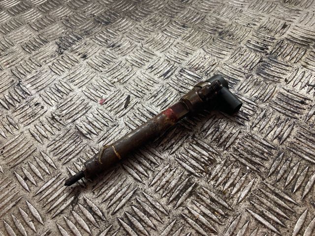 bontott MERCEDES-BENZ E-CLASS Porlasztó (1 db)