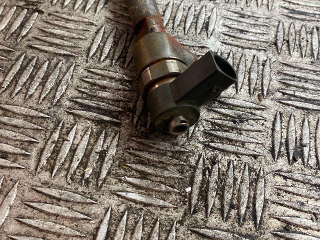 bontott MERCEDES-BENZ E-CLASS Porlasztó (1 db)