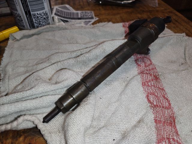 bontott MERCEDES-BENZ E-CLASS Porlasztó (1 db)