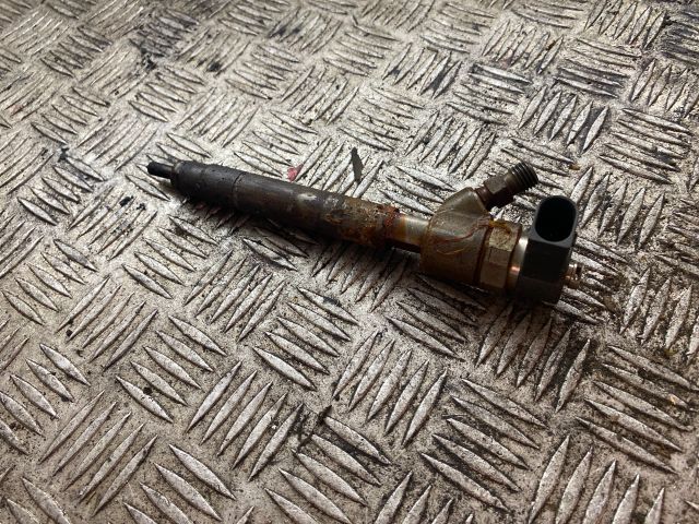 bontott MERCEDES-BENZ E-CLASS Porlasztó (1 db)