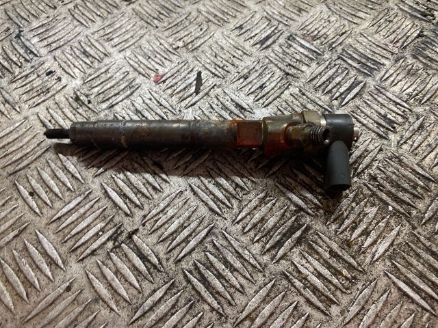 bontott MERCEDES-BENZ E-CLASS Porlasztó (1 db)