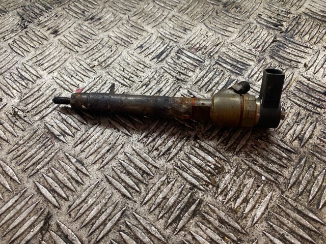 bontott MERCEDES-BENZ E-CLASS Porlasztó (1 db)