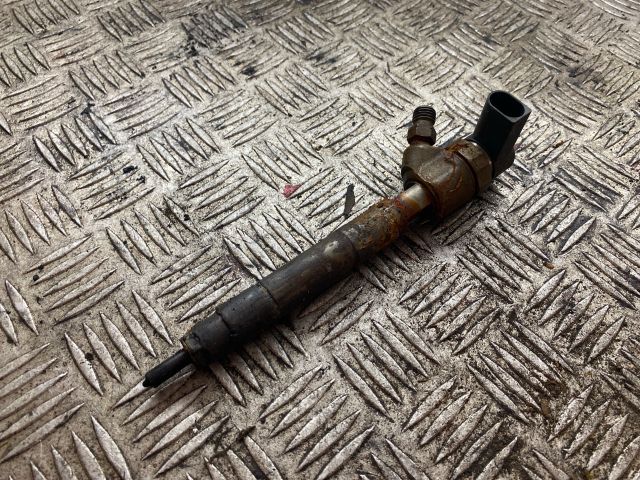 bontott MERCEDES-BENZ E-CLASS Porlasztó (1 db)