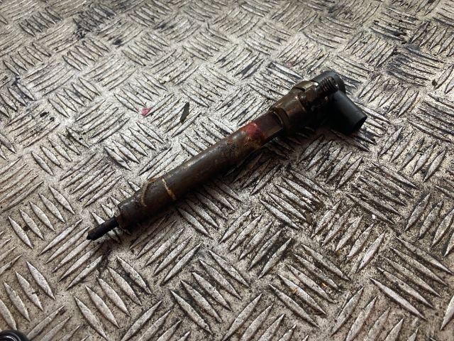 bontott MERCEDES-BENZ E-CLASS Porlasztó (1 db)