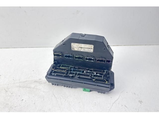 bontott MERCEDES-BENZ E-CLASS Biztosítéktábla Motortér