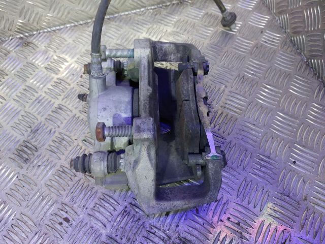 bontott MERCEDES-BENZ E-CLASS Bal első Féknyereg Munkahengerrel