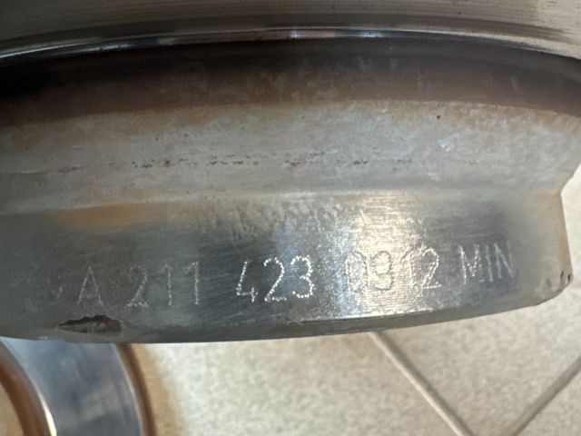 bontott MERCEDES-BENZ E-CLASS Hátsó Pár Féktárcsa