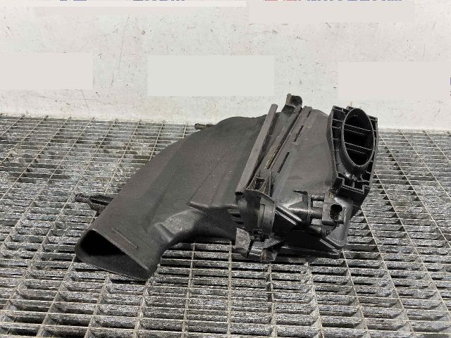 bontott MERCEDES-BENZ E-CLASS Légszűrő Ház