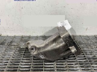 bontott MERCEDES-BENZ E-CLASS Motor Tartó Bak Jobb