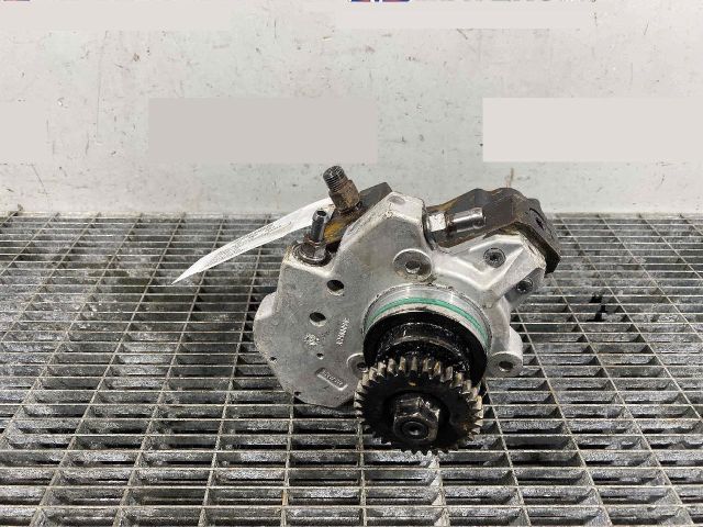 bontott MERCEDES-BENZ E-CLASS Nagynyomású Szivattyú