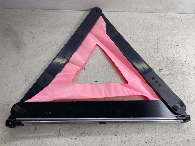 bontott MERCEDES-BENZ E-CLASS Elakadásjelző Háromszög