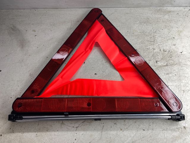 bontott MERCEDES-BENZ E-CLASS Elakadásjelző Háromszög